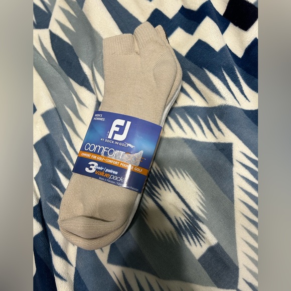 FootJoy Other - Footjoy Golf Men's Beige Comfort Sof Socks - 3 Pack ankle size 7-12